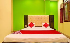Oyo Flagship Hotel Samruddhi Lodge