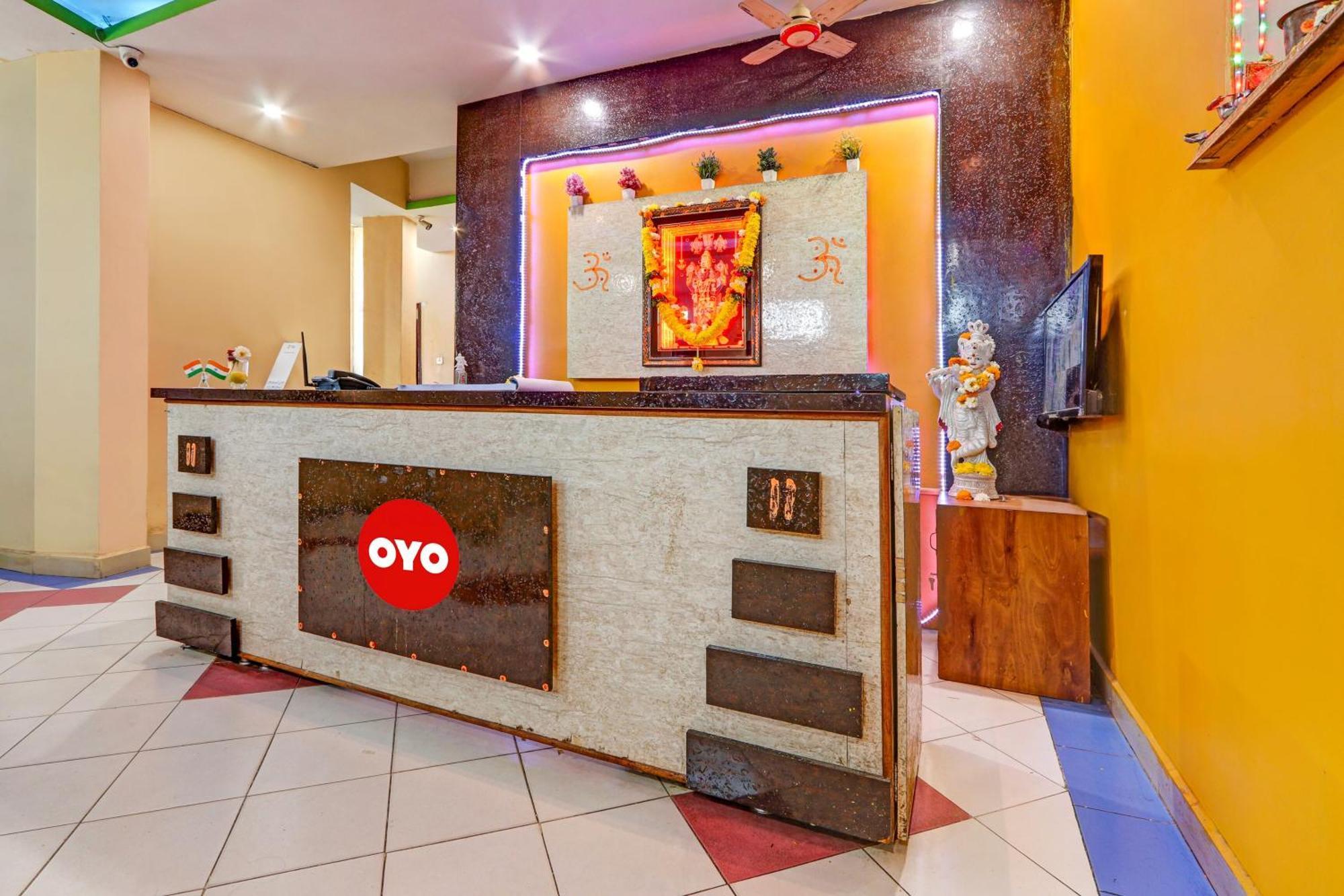 Oyo Flagship Hotel Samruddhi Lodge Nirmal  Exterior photo
